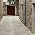 Romantic Getaway Near The Harbor *